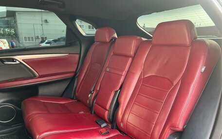 Lexus RX IV рестайлинг, 2017 год, 3 999 000 рублей, 7 фотография