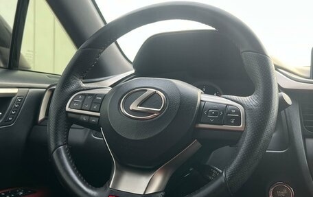 Lexus RX IV рестайлинг, 2017 год, 3 999 000 рублей, 16 фотография