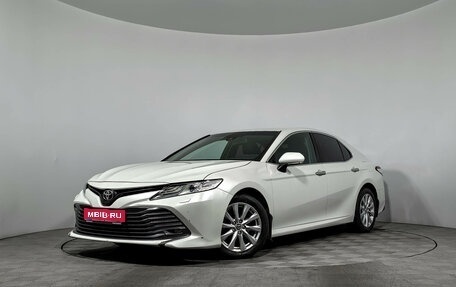 Toyota Camry, 2018 год, 2 267 980 рублей, 1 фотография