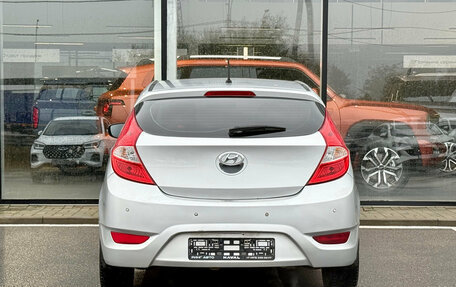 Hyundai Solaris II рестайлинг, 2013 год, 650 000 рублей, 5 фотография