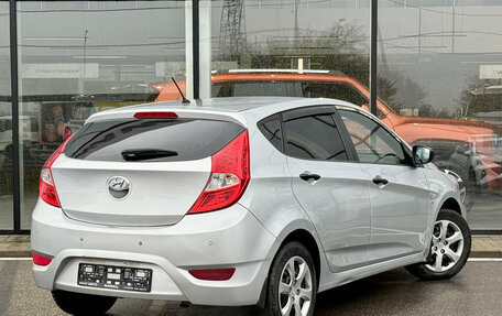 Hyundai Solaris II рестайлинг, 2013 год, 650 000 рублей, 2 фотография