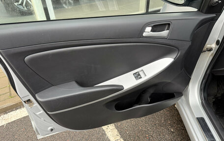 Hyundai Solaris II рестайлинг, 2013 год, 650 000 рублей, 10 фотография