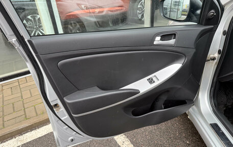 Hyundai Solaris II рестайлинг, 2013 год, 650 000 рублей, 15 фотография