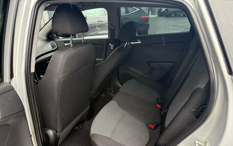 Hyundai Solaris II рестайлинг, 2013 год, 650 000 рублей, 16 фотография