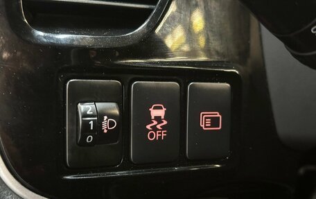 Mitsubishi Outlander III рестайлинг 3, 2015 год, 1 730 000 рублей, 10 фотография