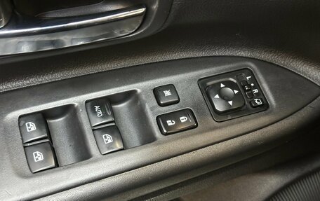 Mitsubishi Outlander III рестайлинг 3, 2015 год, 1 730 000 рублей, 13 фотография