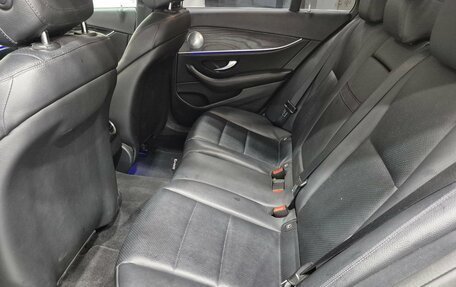 Mercedes-Benz E-Класс, 2016 год, 2 195 000 рублей, 15 фотография