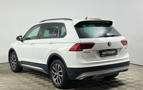 Volkswagen Tiguan II, 2019 год, 2 405 000 рублей, 2 фотография