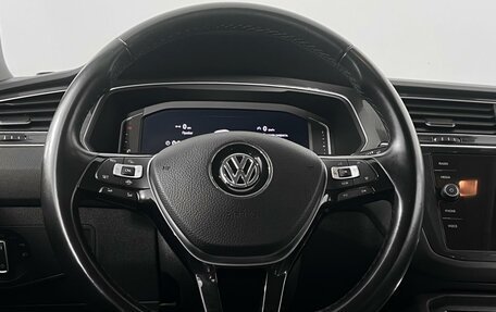 Volkswagen Tiguan II, 2019 год, 2 405 000 рублей, 11 фотография
