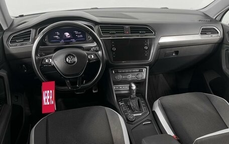 Volkswagen Tiguan II, 2019 год, 2 405 000 рублей, 6 фотография