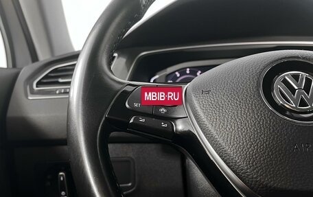 Volkswagen Tiguan II, 2019 год, 2 405 000 рублей, 13 фотография