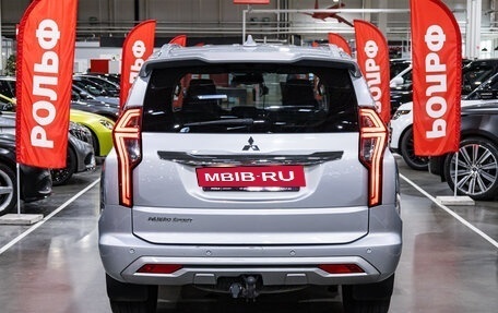 Mitsubishi Pajero Sport III рестайлинг, 2022 год, 3 399 700 рублей, 7 фотография