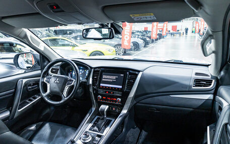 Mitsubishi Pajero Sport III рестайлинг, 2022 год, 3 399 700 рублей, 10 фотография