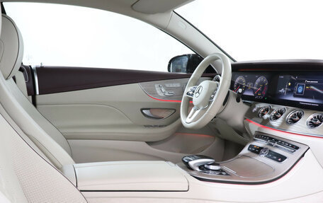 Mercedes-Benz E-Класс, 2018 год, 4 850 000 рублей, 9 фотография
