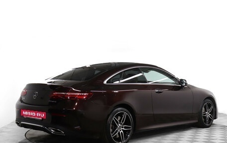 Mercedes-Benz E-Класс, 2018 год, 4 850 000 рублей, 5 фотография