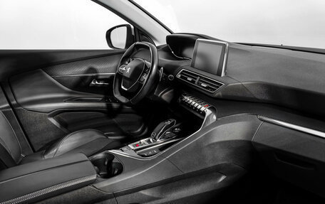 Peugeot 3008 II, 2021 год, 1 950 000 рублей, 13 фотография