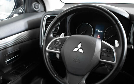 Mitsubishi Outlander III рестайлинг 3, 2013 год, 1 419 000 рублей, 13 фотография