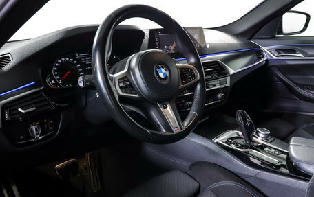 BMW 5 серия, 2020 год, 4 850 000 рублей, 14 фотография