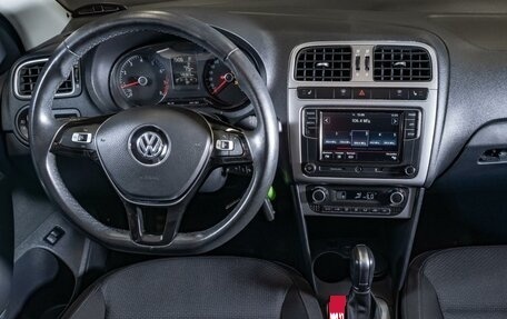 Volkswagen Polo VI (EU Market), 2018 год, 1 570 000 рублей, 6 фотография