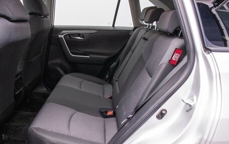 Toyota RAV4, 2021 год, 3 145 000 рублей, 11 фотография
