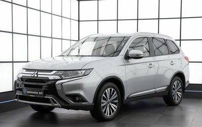 Mitsubishi Outlander III рестайлинг 3, 2021 год, 2 900 000 рублей, 1 фотография