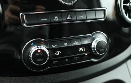 Mercedes-Benz Vito, 2020 год, 3 499 000 рублей, 24 фотография
