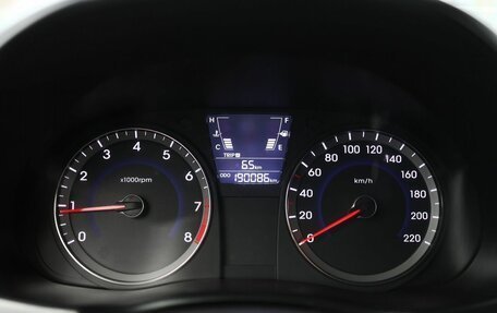 Hyundai Solaris II рестайлинг, 2011 год, 659 000 рублей, 15 фотография