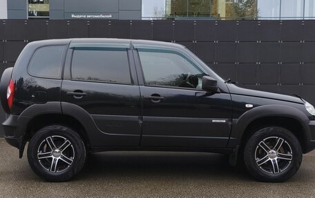 Chevrolet Niva I рестайлинг, 2018 год, 809 000 рублей, 4 фотография