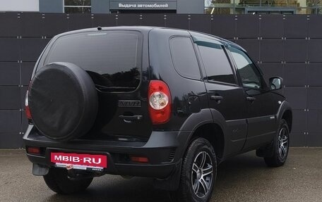 Chevrolet Niva I рестайлинг, 2018 год, 809 000 рублей, 5 фотография