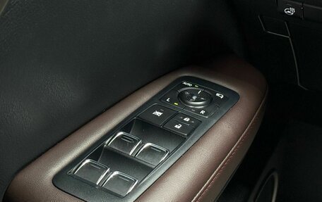 Lexus RX IV рестайлинг, 2016 год, 3 599 000 рублей, 28 фотография