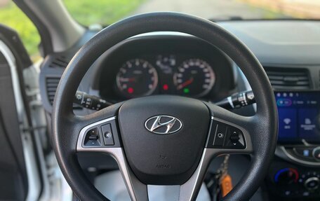 Hyundai Solaris II рестайлинг, 2016 год, 1 090 000 рублей, 20 фотография