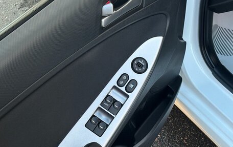 Hyundai Solaris II рестайлинг, 2016 год, 1 090 000 рублей, 17 фотография