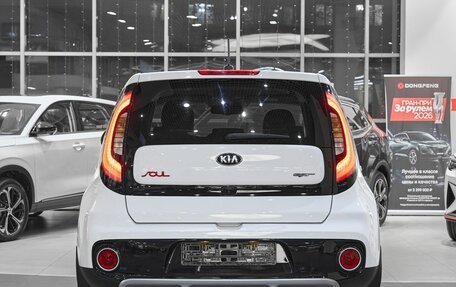KIA Soul II рестайлинг, 2017 год, 1 449 000 рублей, 5 фотография