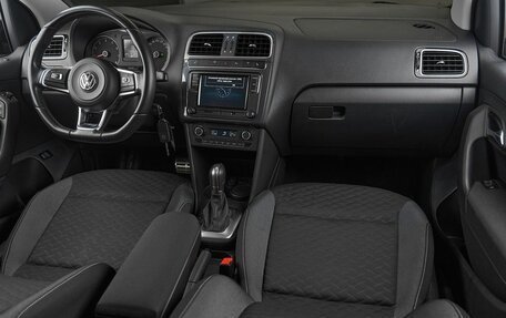 Volkswagen Polo VI (EU Market), 2018 год, 1 149 000 рублей, 9 фотография