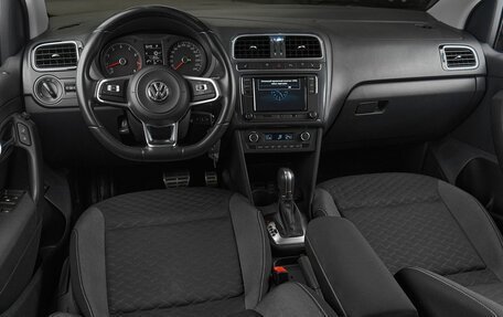 Volkswagen Polo VI (EU Market), 2018 год, 1 149 000 рублей, 7 фотография