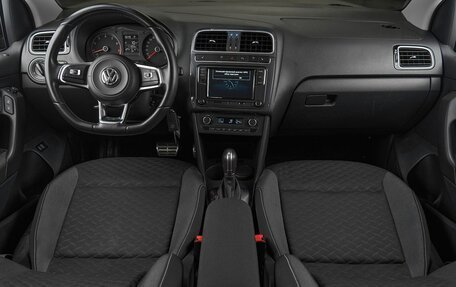 Volkswagen Polo VI (EU Market), 2018 год, 1 149 000 рублей, 8 фотография