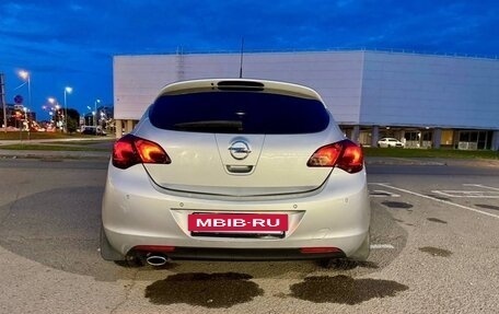 Opel Astra J, 2011 год, 820 000 рублей, 6 фотография