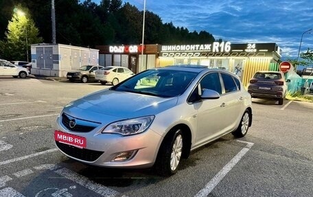 Opel Astra J, 2011 год, 820 000 рублей, 3 фотография