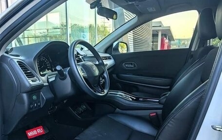 Honda Vezel, 2022 год, 1 360 000 рублей, 4 фотография