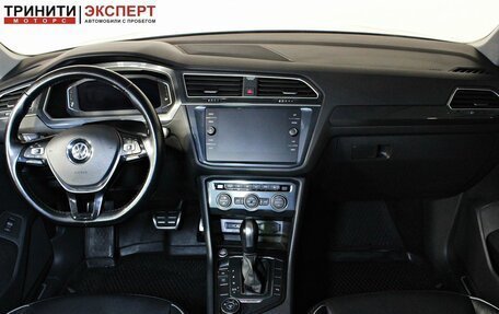 Volkswagen Tiguan II, 2020 год, 3 097 000 рублей, 12 фотография