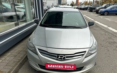 Hyundai Solaris II рестайлинг, 2016 год, 649 000 рублей, 2 фотография