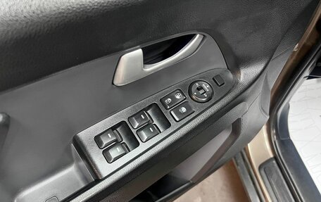 KIA Sportage III, 2011 год, 1 050 000 рублей, 13 фотография