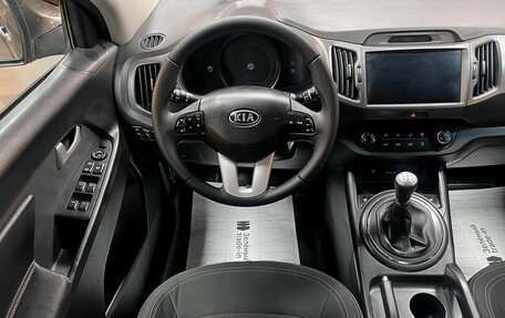 KIA Sportage III, 2011 год, 1 050 000 рублей, 10 фотография