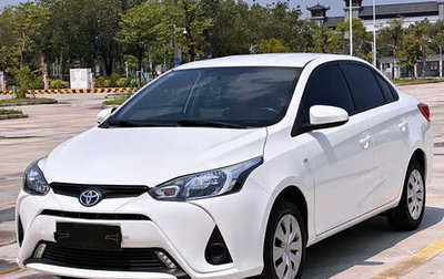 Toyota Yaris XP150 рестайлинг, 2022 год, 1 100 000 рублей, 1 фотография
