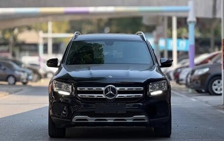 Mercedes-Benz GLB, 2023 год, 2 388 333 рублей, 2 фотография