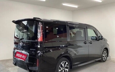 Honda Stepwgn IV, 2022 год, 1 680 000 рублей, 3 фотография