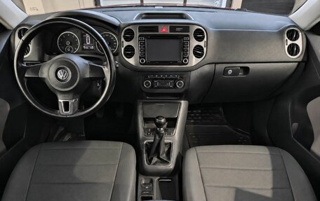 Volkswagen Tiguan I, 2010 год, 879 000 рублей, 11 фотография