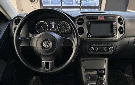Volkswagen Tiguan I, 2010 год, 879 000 рублей, 10 фотография