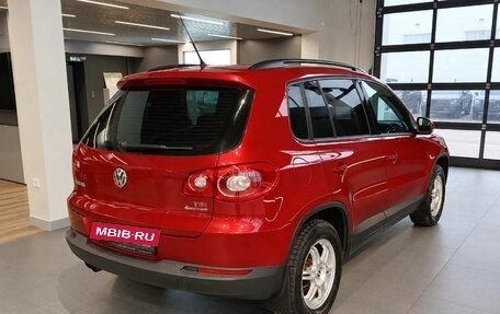 Volkswagen Tiguan I, 2010 год, 879 000 рублей, 4 фотография
