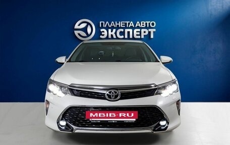 Toyota Camry, 2017 год, 2 650 000 рублей, 2 фотография